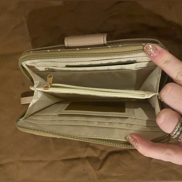 Wallet - Picture 2 of 8